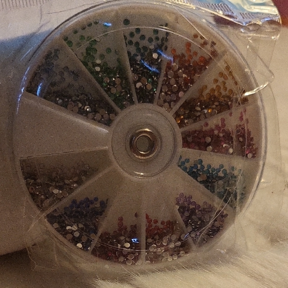 Multicolor Rhinestone Wheel for Crafting